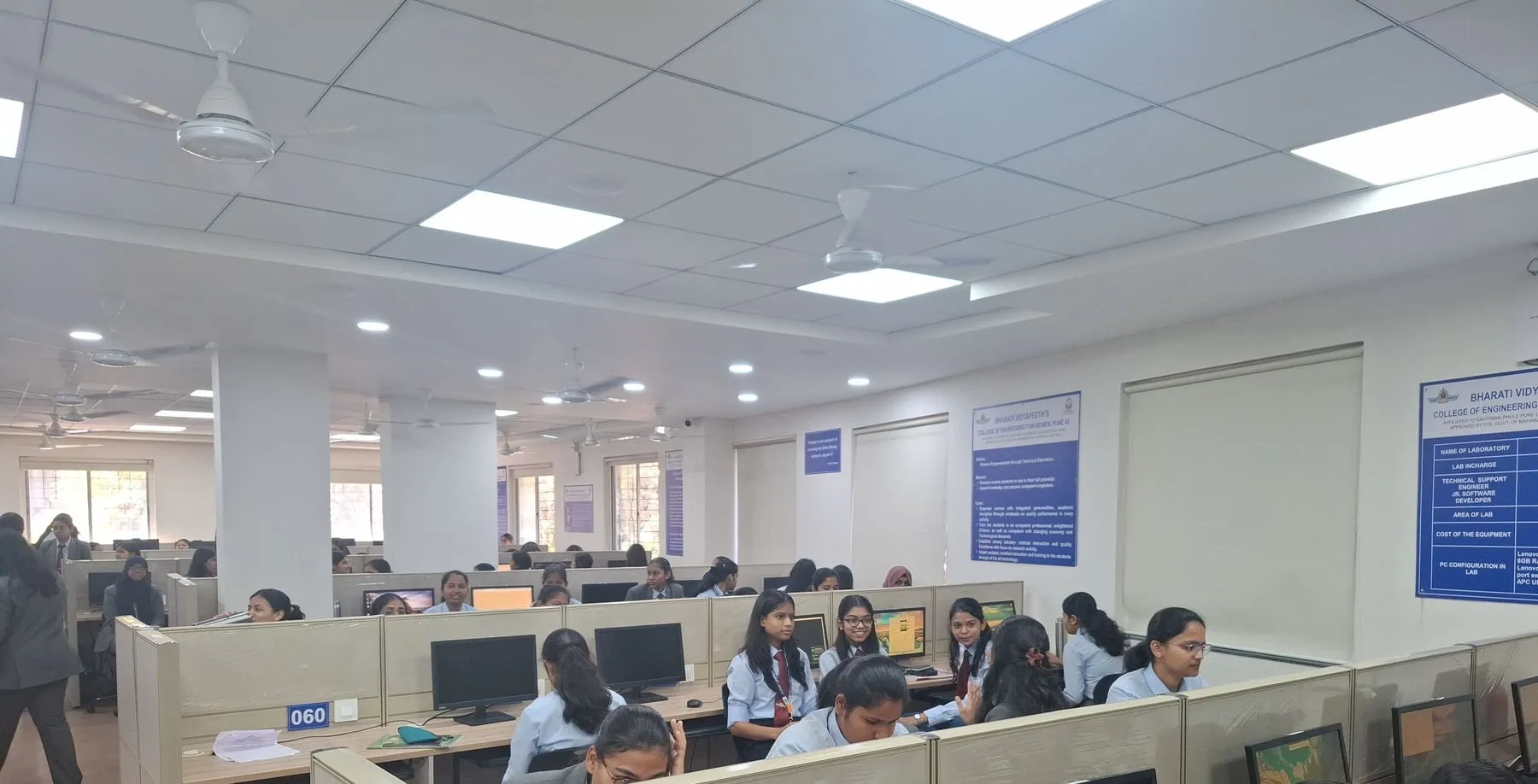 Web Development Bootcamp and Hackathon at BVCOEW, Pune: photo 3 of 4