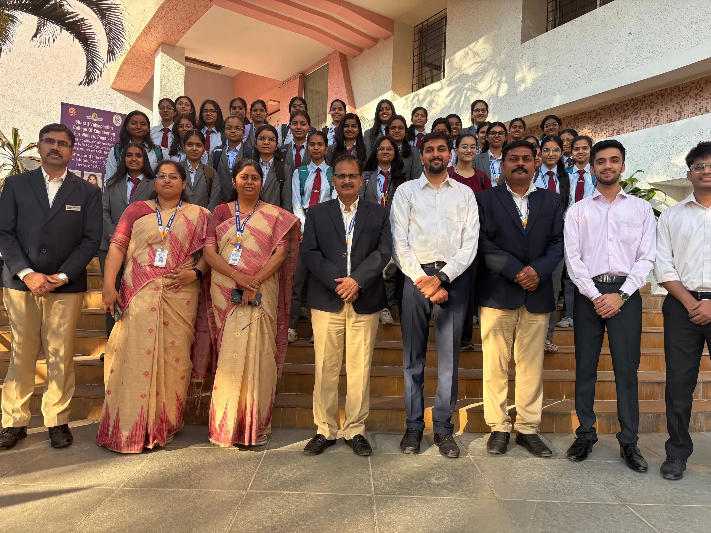 Brainfloss trainers with students and faculty after a campus workshop